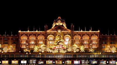 Harrods workers vote to strike this Christmas after luxury retailer refuses to pay £500 bonus