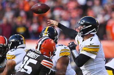 Former Steelers QB considers Browns fans amongst the best in the NFL