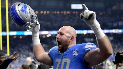 Lions' Offensive Tackle Gave Shout-Out to Fan Who Heckled Packers' Matt LaFleur