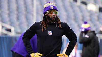 Vikings' Aaron Jones Says His Mother Called for His Benching After Fumbles