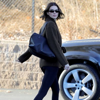 Kendall Jenner Kickstarts Cozy Girl Winter in Ugg Boots, Leggings, and The Row's $4,300 Tote Bag