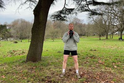 I tried ‘the best kettlebell workout’, and it was surprisingly simple yet effective in just 10 minutes
