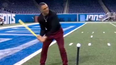 Amazon's Tony Gonzalez Hilariously Had a Hard Time Hitting A Wiffle Ball Off a Tee