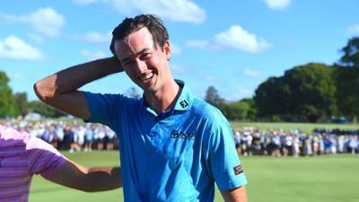 Elvis keeps Smylie face despite double woe in Sun City