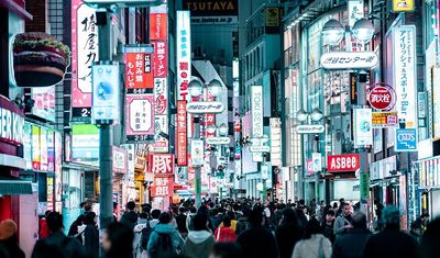 Tokyo Adopts 4-Day Workweek to Encourage Women to Have More Kids