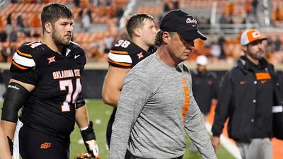 Mike Gundy in Contract Standoff With Oklahoma State