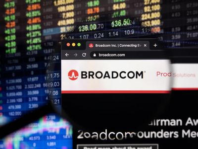Broadcom Notches Strongest Session In 3 Months: Why Seasonal Trends May Bolster Year-End Gains