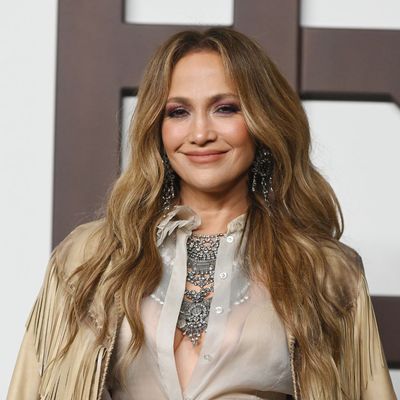 Jennifer Lopez's powerful words on single motherhood are going viral