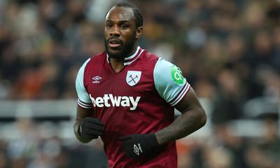 West Ham’s Michail Antonio in stable condition after serious car crash