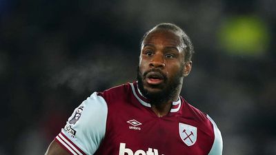 West Ham's Michail Antonio Taken to Hospital After Car Accident