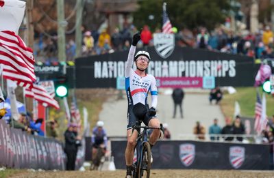 Eric Brunner running, literally, towards third elite men's US cyclocross title and better grid position at European races