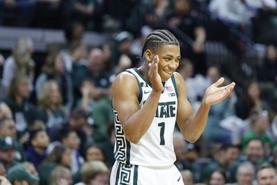 Watch Jeremy Fears Jr.’s insane assist to Coen Carr for MSU basketball