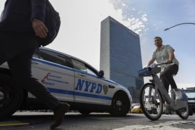 NYPD Divers Search Central Park For Shooting Evidence