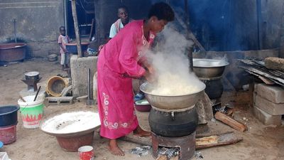 Centuries-old Ivorian dish attiéké named among world's cultural treasures