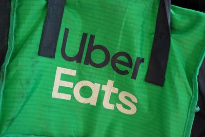 Londoners Pay More for Grocery Deliveries as Uber Eats Skyrockets in 2023: What Are People Ordering?