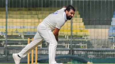 'Agar Shami ko 4th Test ke liye bula rahe toh na hi bulayen': Basit Ali says Team India needs veteran speedster right now