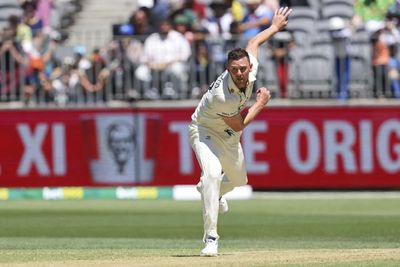 'Next 24 hours ...': Josh Hazlewood gives injury update ahead of third Test in Brisbane