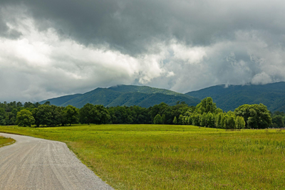 Family Vacation to Gatlinburg: Tips for Parents With Teens