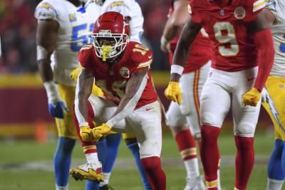 Chiefs Secure Ninth Straight AFC West Title In Thrilling Win