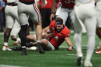 Texas DB not called for targeting penalty on massive hit to Georgia QB