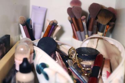 How hygienic is your make-up bag?