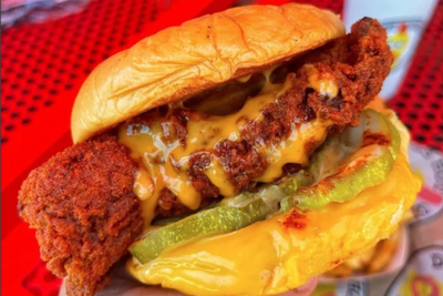 Brits Have to Sign a Waiver Before Ordering This One Dish at an American Food Chain