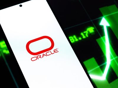 Oracle Juggles GenAI Ambitions, Tight IT Budgets: What's Next For The Stock?