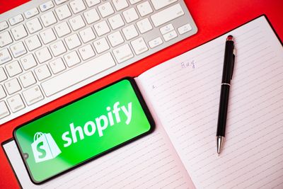 Shopify Stock, a Favorite of Short Options Traders, Still Looks Undervalued to Analysts