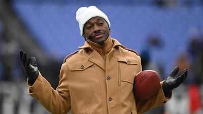 Robert Griffin III Reacts to First NFL Broadcasting Gig Since ESPN Firing With Perfect Meme