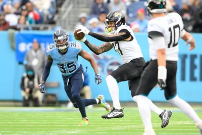 Doug Pederson: Jaguars TE Evan Engram hurt shoulder vs. Titans