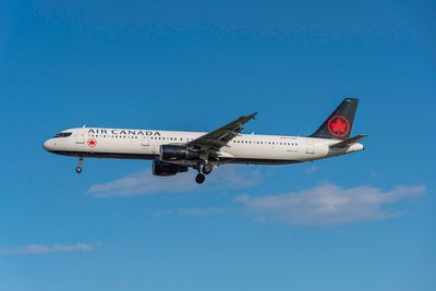 Air Canada’s new baggage fees spark government backlash