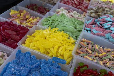 Eating Candy and Cake Linked to Reduced Risk of Heart Disease in Stunning New Study