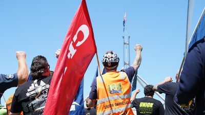 Workers protest CFMEU takeover as court battle starts