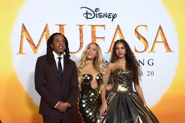 Beyonc and Blue Ivy Match in Gold Gowns on the Red Beyonc and Blue Ivy Match in Gold Gowns on the Red