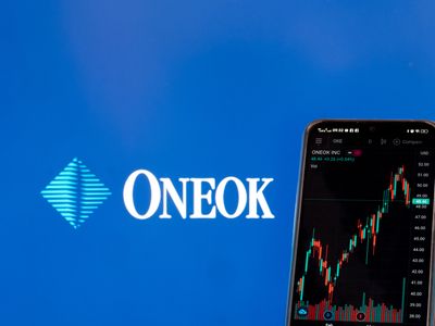 Is ONEOK Stock Outperforming the S&P 500?