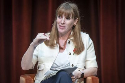 Photographer ‘trying to strike balance’ of job, says Rayner
