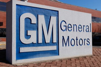 Is General Motors Stock Underperforming the Nasdaq?