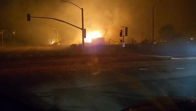 California night sky glows orange as Franklin Fire prompts evacuation orders