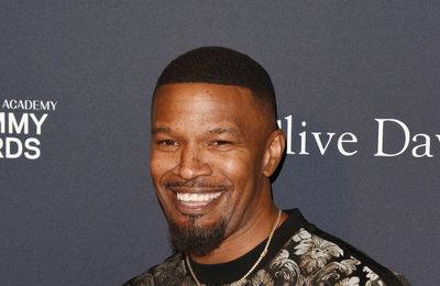 Jamie Foxx believes teen daughter saved his life with guitar playing amid near-death experience