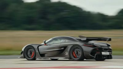 Watch the Koenigsegg Jesko Set a New Top Gear Lap Record