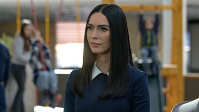 Netflix's new #1 movie is a sci-fi thriller that stars Megan Fox as an AI robot - and it has a pretty divisive Rotten Tomatoes score