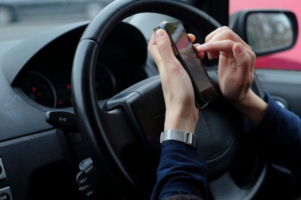 More than half of young drivers admit to illegal phone use – survey