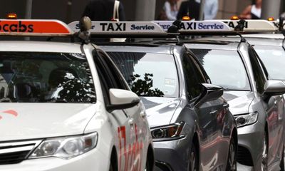 Rogue taxi drivers ‘preying’ on Victorians as industry grapples with national crisis