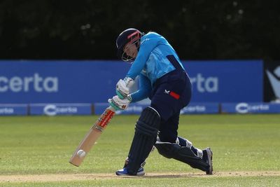 Tammy Beaumont steers England to ODI series victory over South Africa