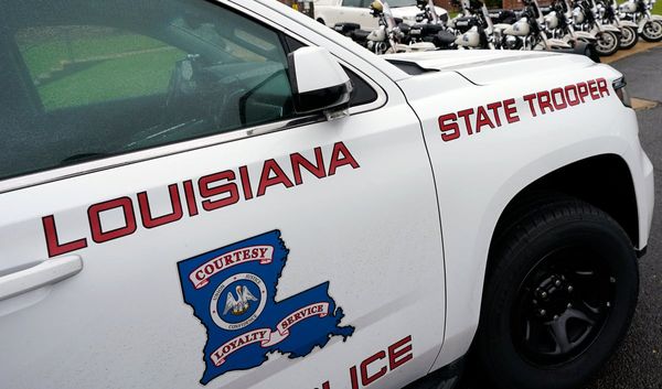 Court hears arguments in challenge to Louisiana law meant to give police 25-foot 'buffer zone'