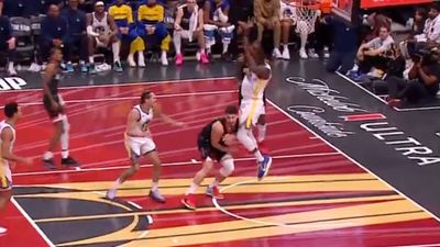 Alperen Sengun Completely Fooled Draymond Green With Slick No-Look Pass