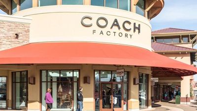 Coach Outlet is selling a $350 leather crossbody bag for only $105, and shoppers 'love this purse'