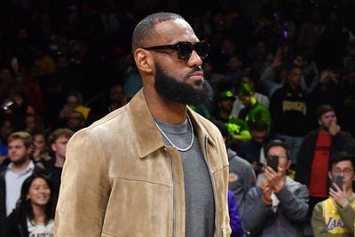 LeBron James is out for personal reasons, questionable vs. Wolves