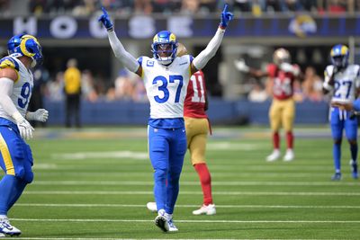 Which uniforms will the Rams and 49ers be wearing tonight?