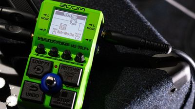 “The first looper pedal with dual AD converters and 32-bit float technology ”: Create 90 minute loops, add effects, rhythm patterns and layer ‘em up with Zoom’s next-gen MS-90LP+ MultiStomp